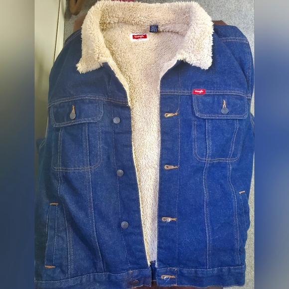 Wrangler Other - Wranglers Mens Jacket